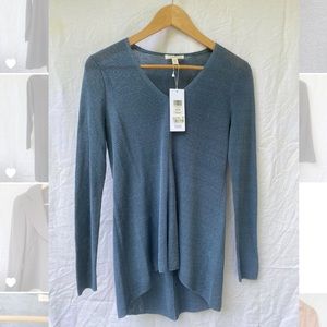 Lightweight sweater